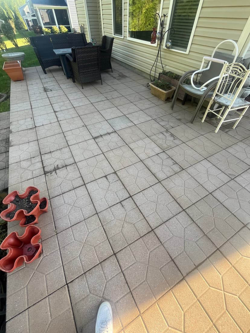 Eco-Friendly Cleaning Solutions's image